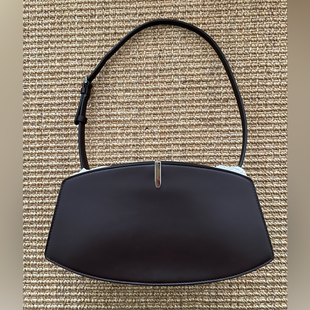 Savette Florence Shoulder Bag in Brown / Coffee